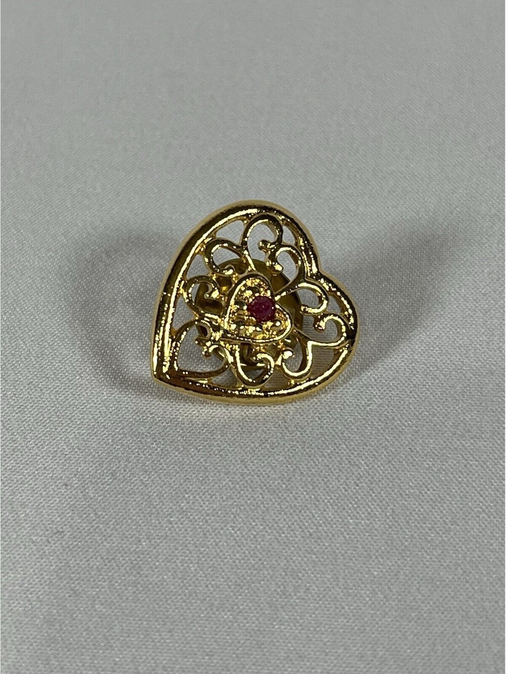 Harriet Carter Ruby Valentine Heart Lapel Pin Brooch 1980s
